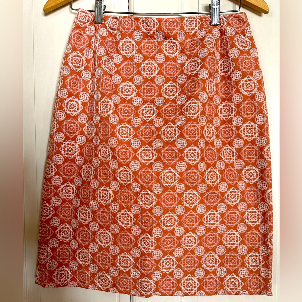Talbots size 6P embroidered knee length skirt